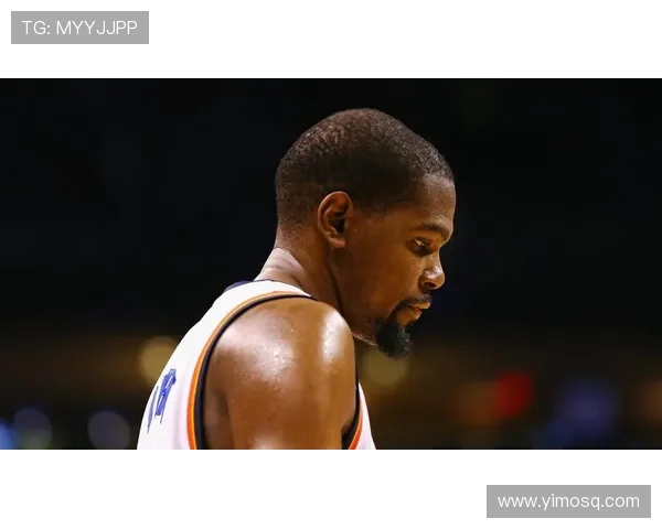 火力全开！杜兰特半场手感火热独得14分引领全队表现